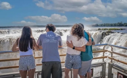 Carnaval récord: turismo al 90% de ocupación y economías regionales en movimiento