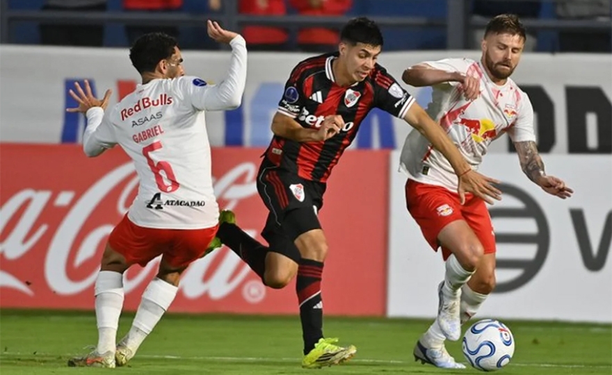 River dio un golpe agónico en Brasil y quedó líder en su grupo de Copa Sudamericana