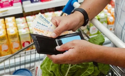 La inflación se desaceleró al 2,6% en abril y el acumulado ya se consumió el total de la meta oficial para 2026