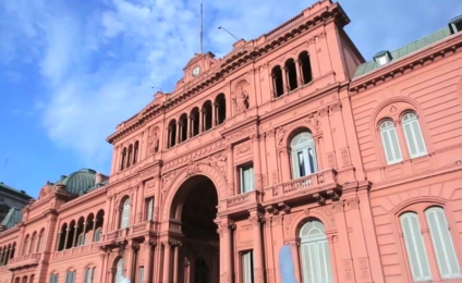 La Casa Rosada busca reunir a los gobernadores antes del 9 de Julio para negociar las reformas
