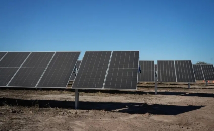Quitilipi: Zdero supervisó el avance de las obras del parque solar