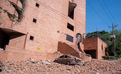 Colombia: al menos 240 muertos y miles de desaparecidos