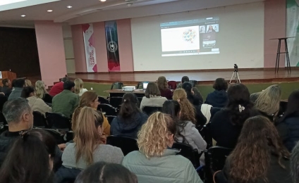 Educación capacita a 2.500 bibliotecarios chaqueños en inteligencia artificial