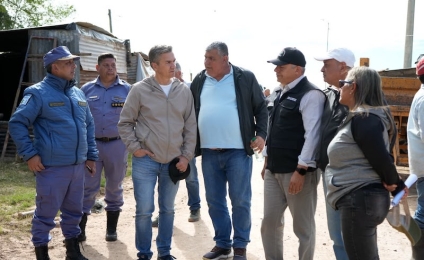 Zdero recorrió la zona costera y supervisó la asistencia a las familias evacuadas por la crecida